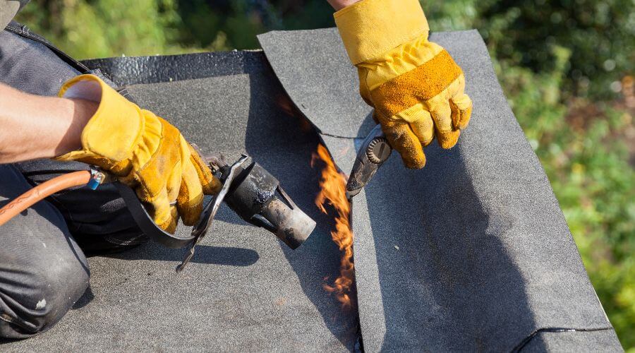 Professional metal roof installation in Augusta, IL
